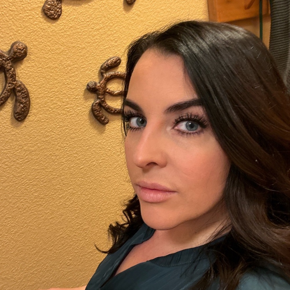 Meet your Posher, Kimberly